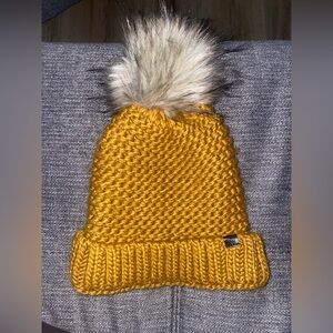 David and Young beanie